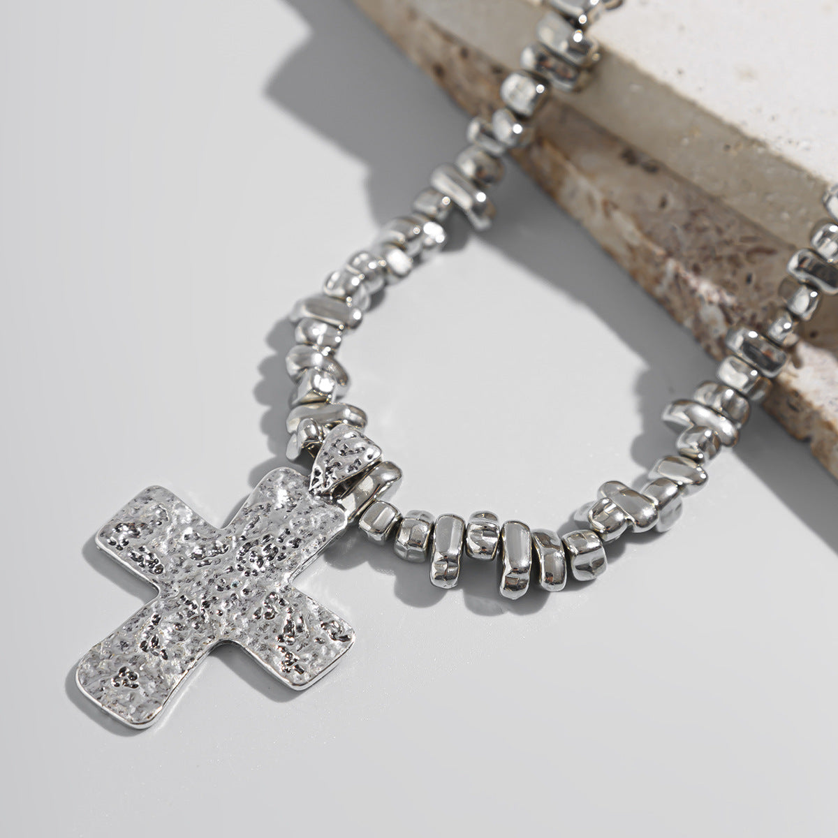 Velouré Roma Cross Chains
