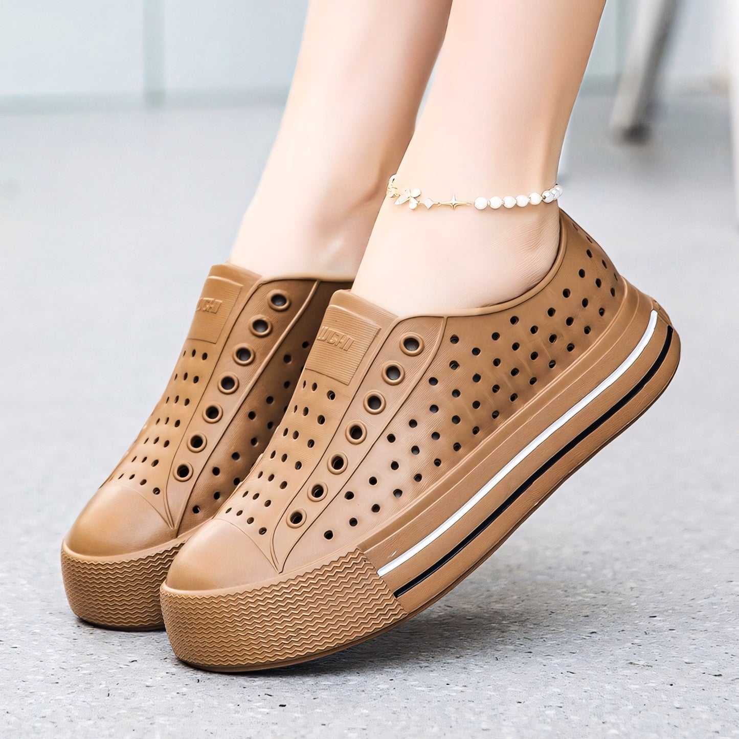 Velvéra Cloudwalk Sneakers