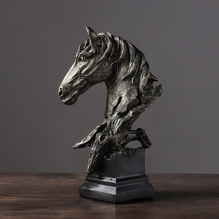 Élan Grand Horse Sculpture Décor
