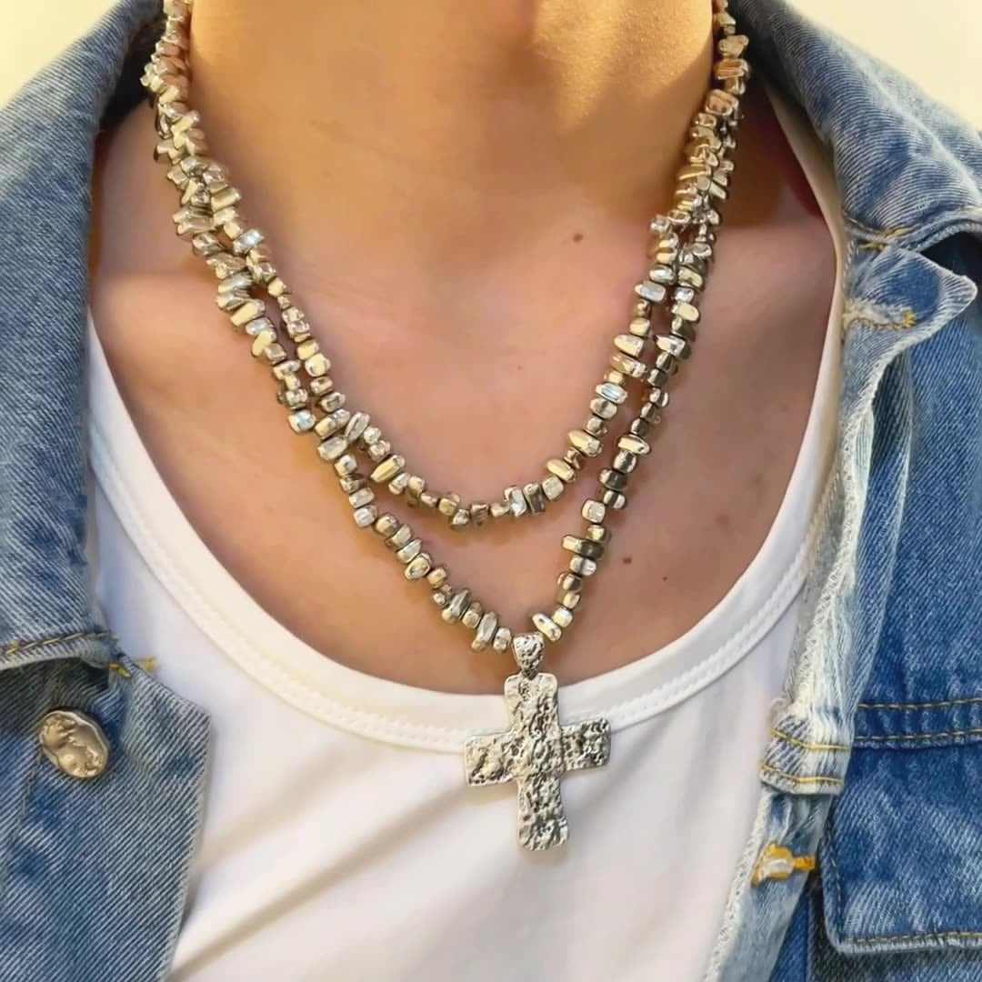 Velouré Roma Cross Chains