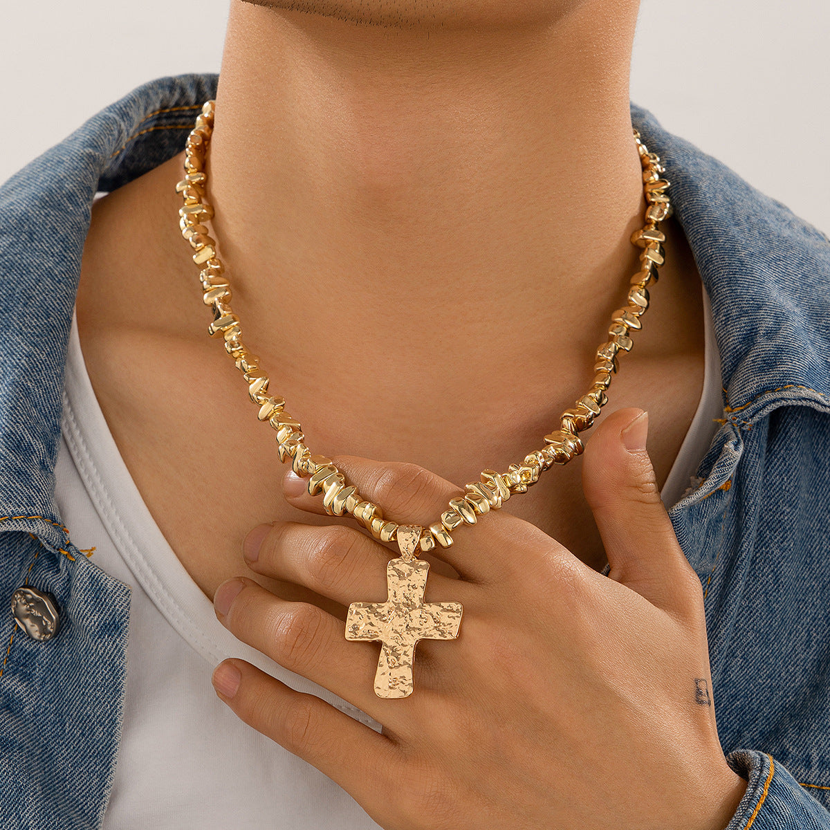 Velouré Roma Cross Chains