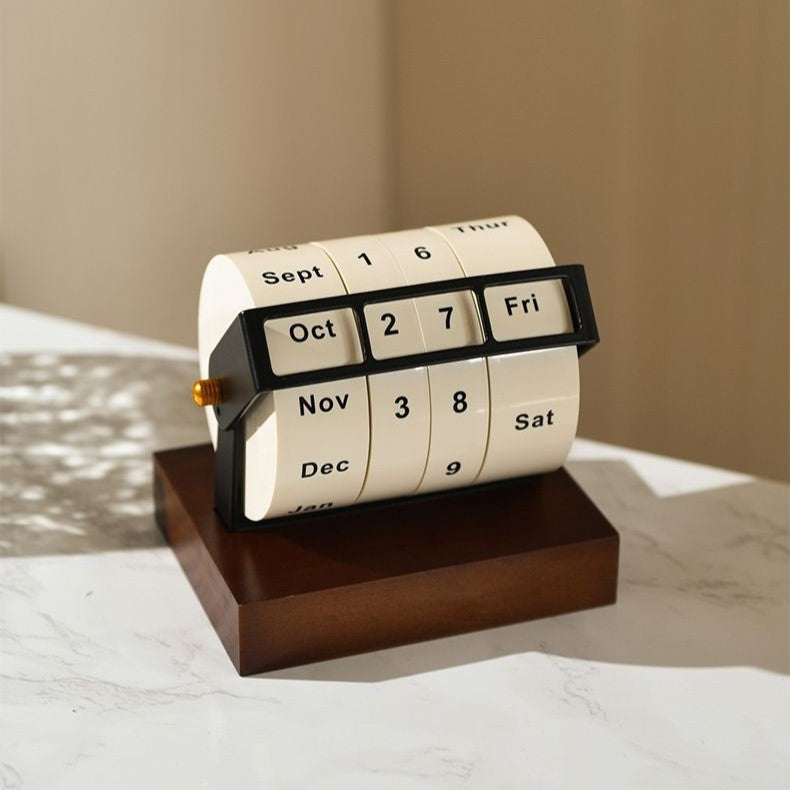 Élan Desk Rolling Calendar