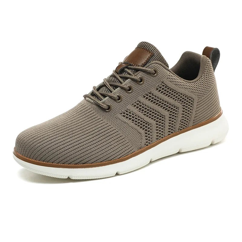 Landstrider Flyknit Sneakers