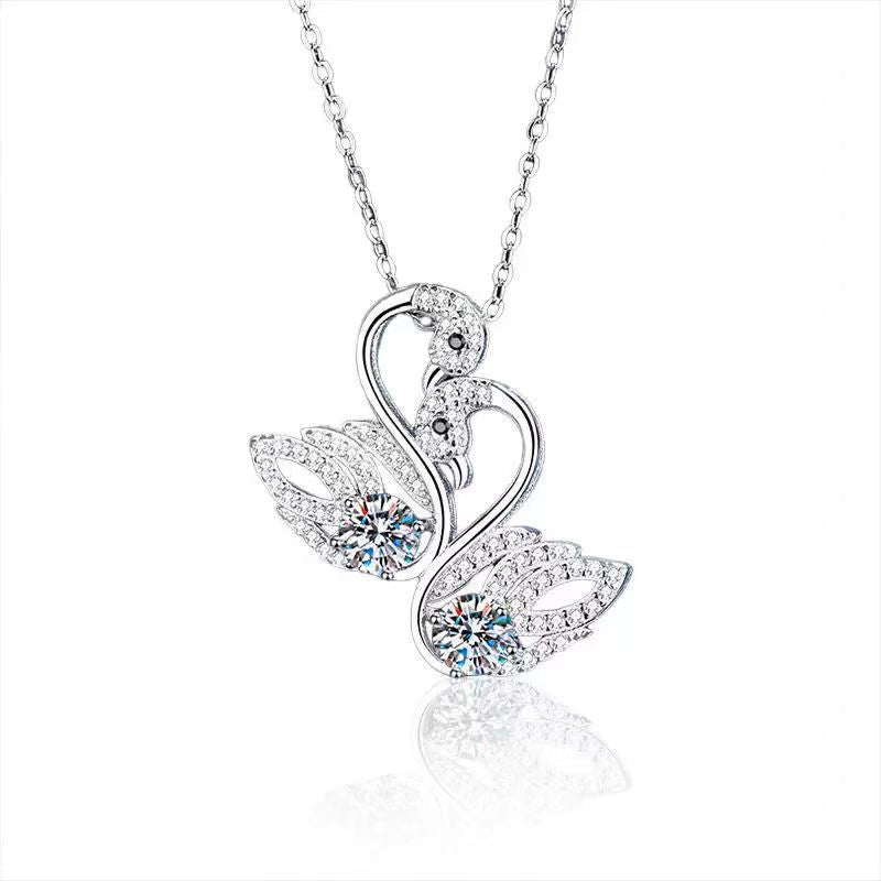 Velouré Swan's Love Necklace
