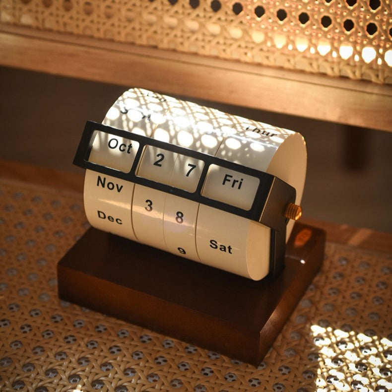 Élan Desk Rolling Calendar