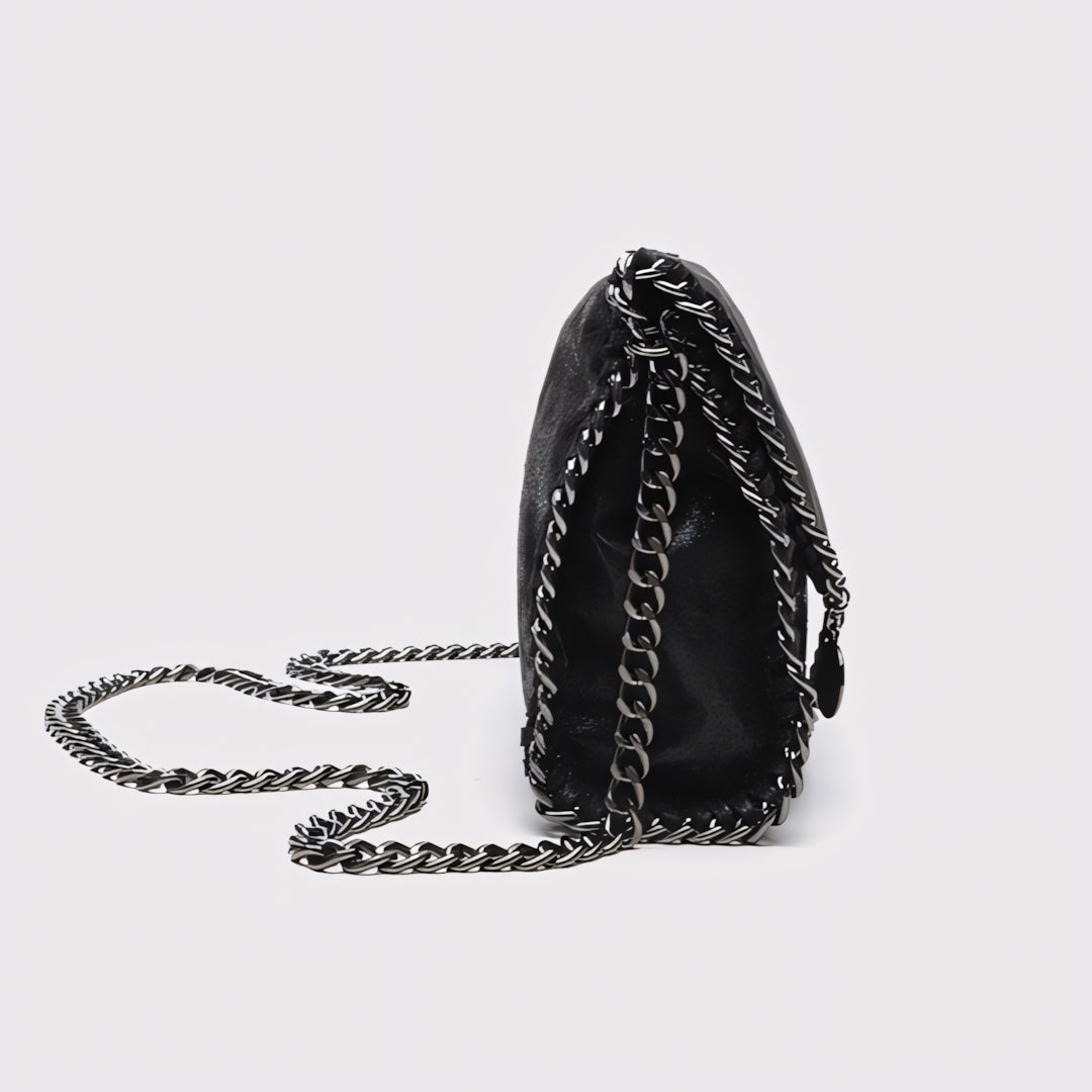 KERRÉ Y2K Chain Clutch