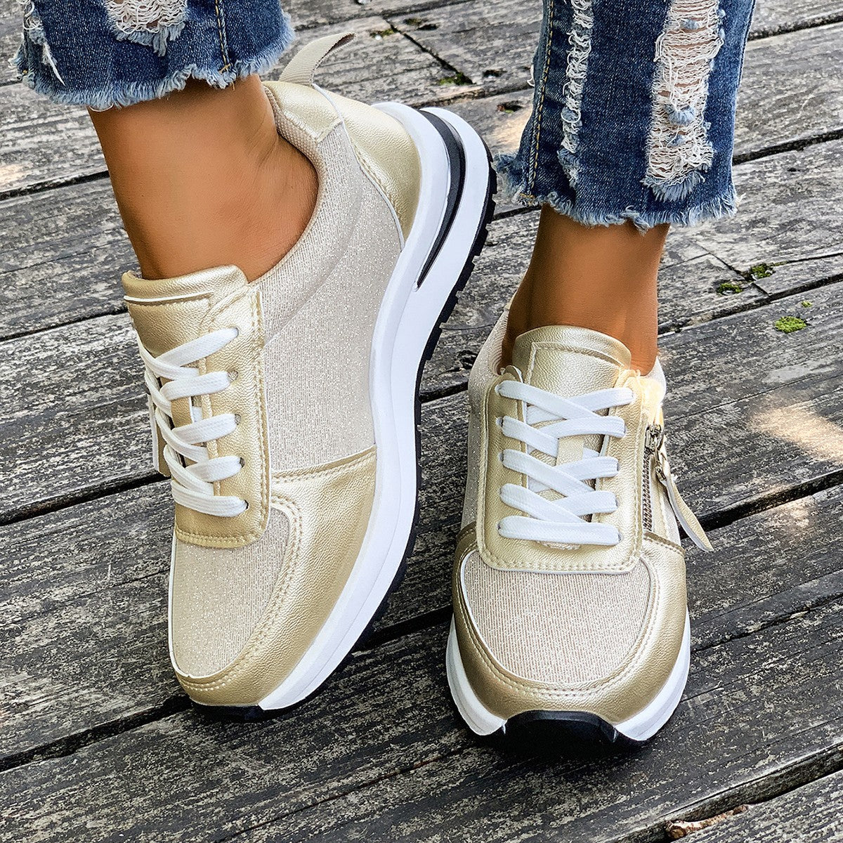 Velvéra Studio Sneakers