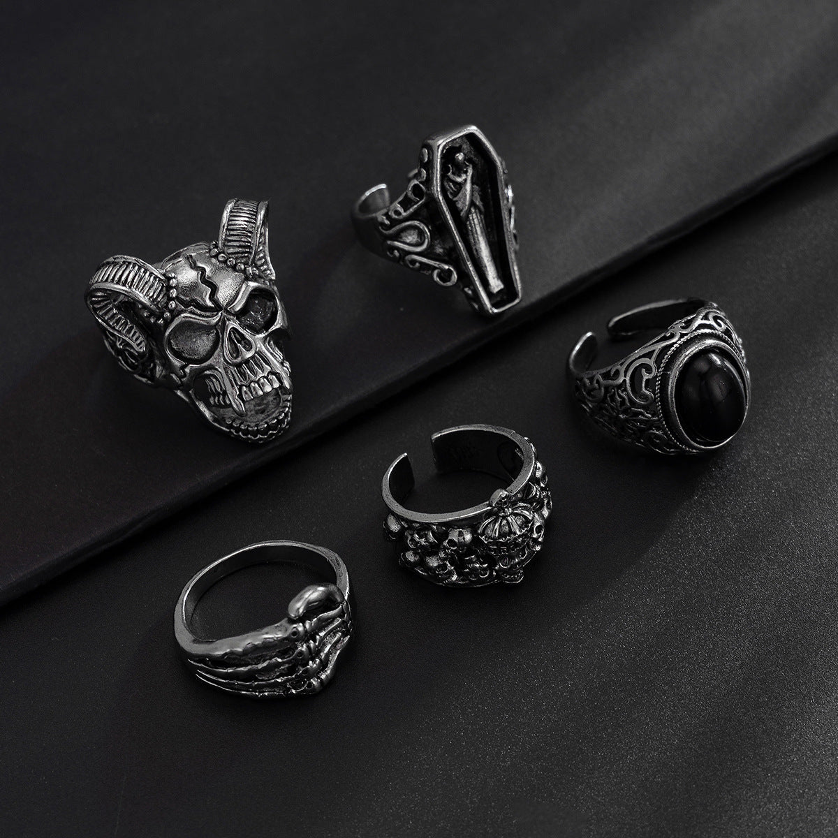 Velouré Saints Relic Rings