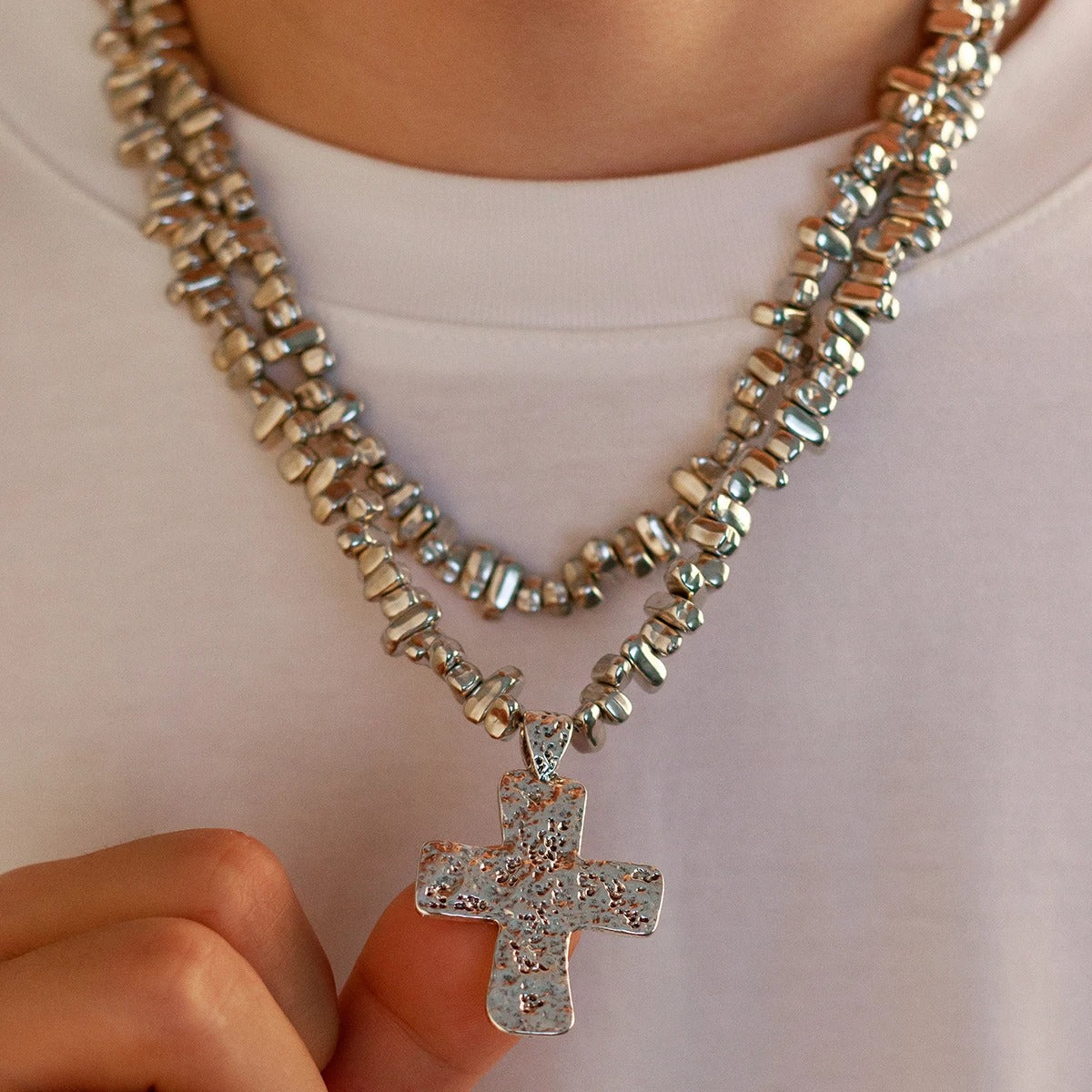 Velouré Roma Cross Chains