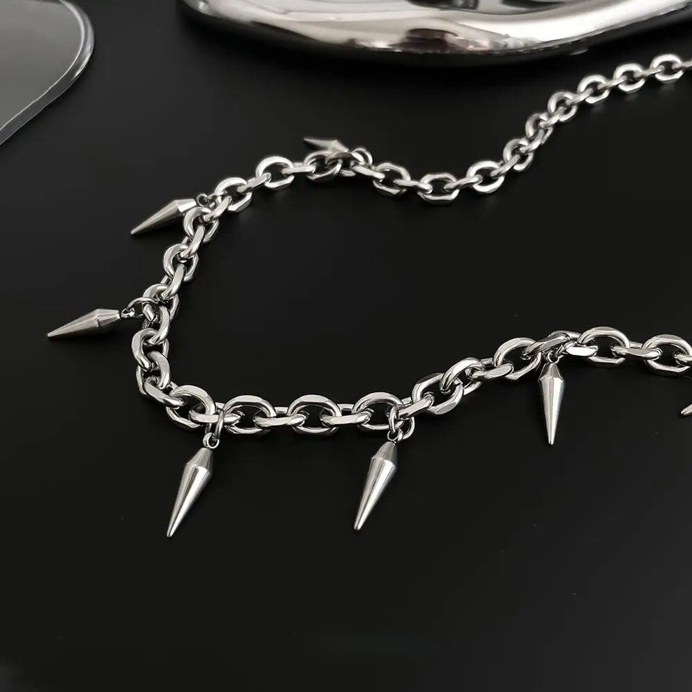 Velouré Silent Fang Chain
