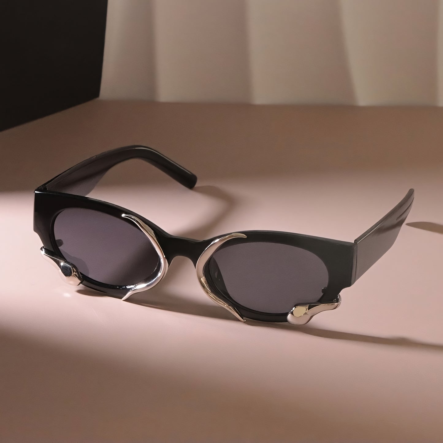 Velouré Infected Y2K Shades