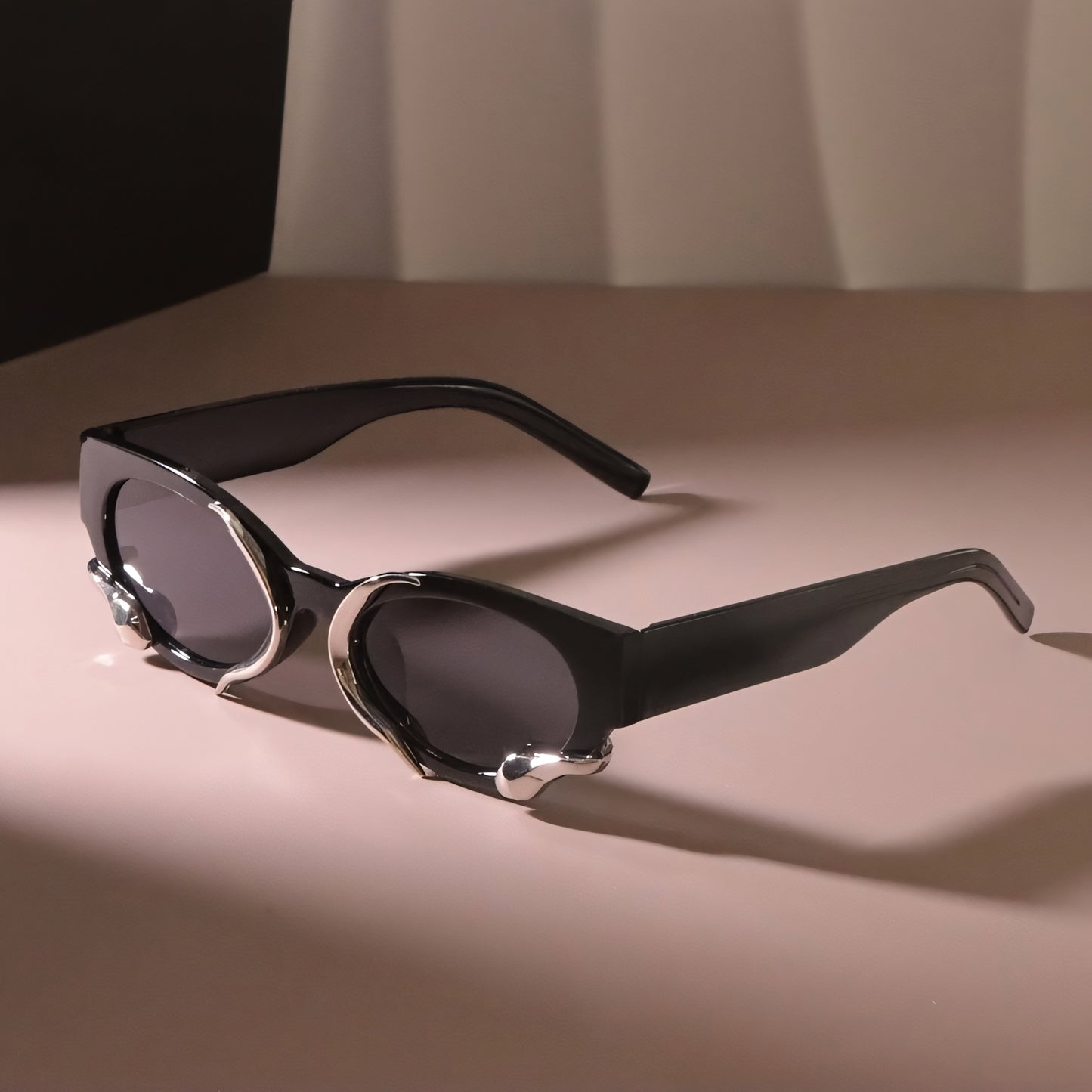 Velouré Infected Y2K Shades