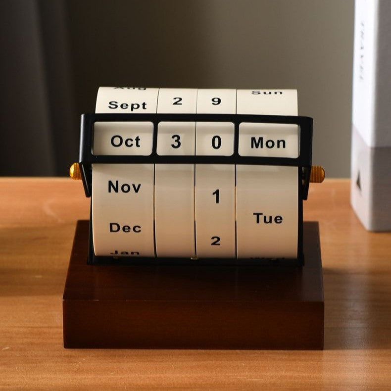 Élan Desk Rolling Calendar