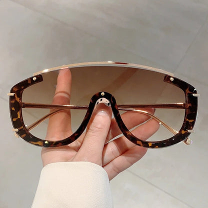 Velouré Sport Oversized Sunglasses