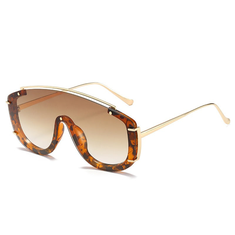 Velouré Sport Oversized Sunglasses