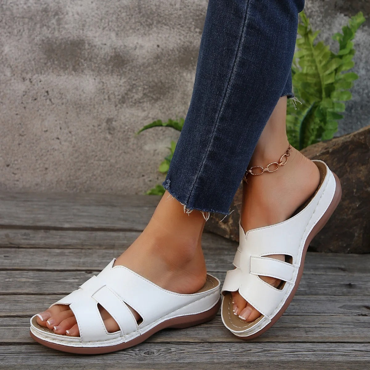 Velvéra Moroccan Slides
