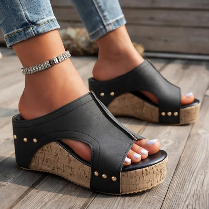 Velvéra Corkstep Wedge
