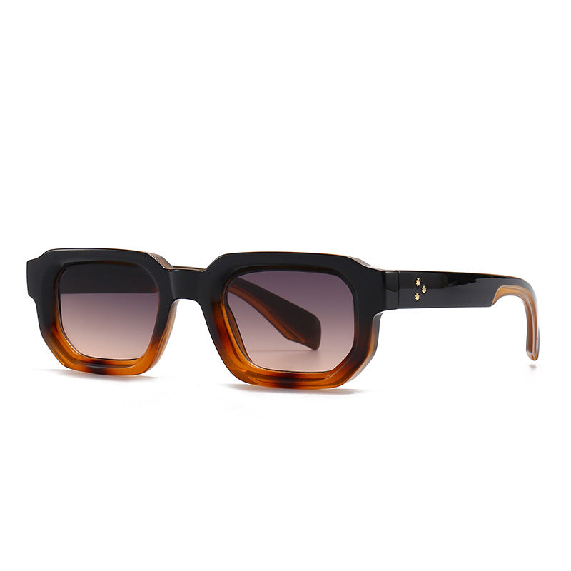 Velouré Retrobloc Flat Shades