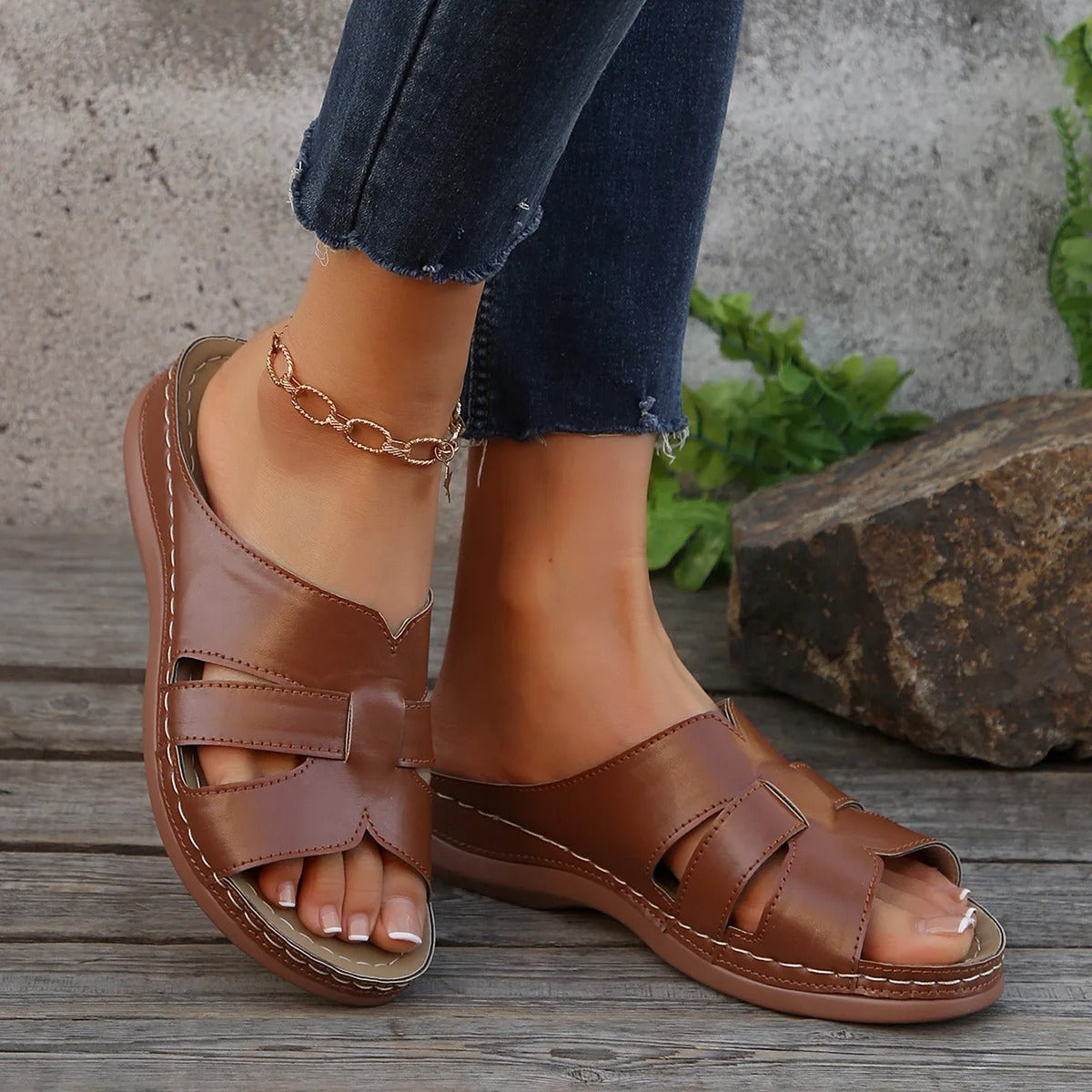 Velvéra Moroccan Slides