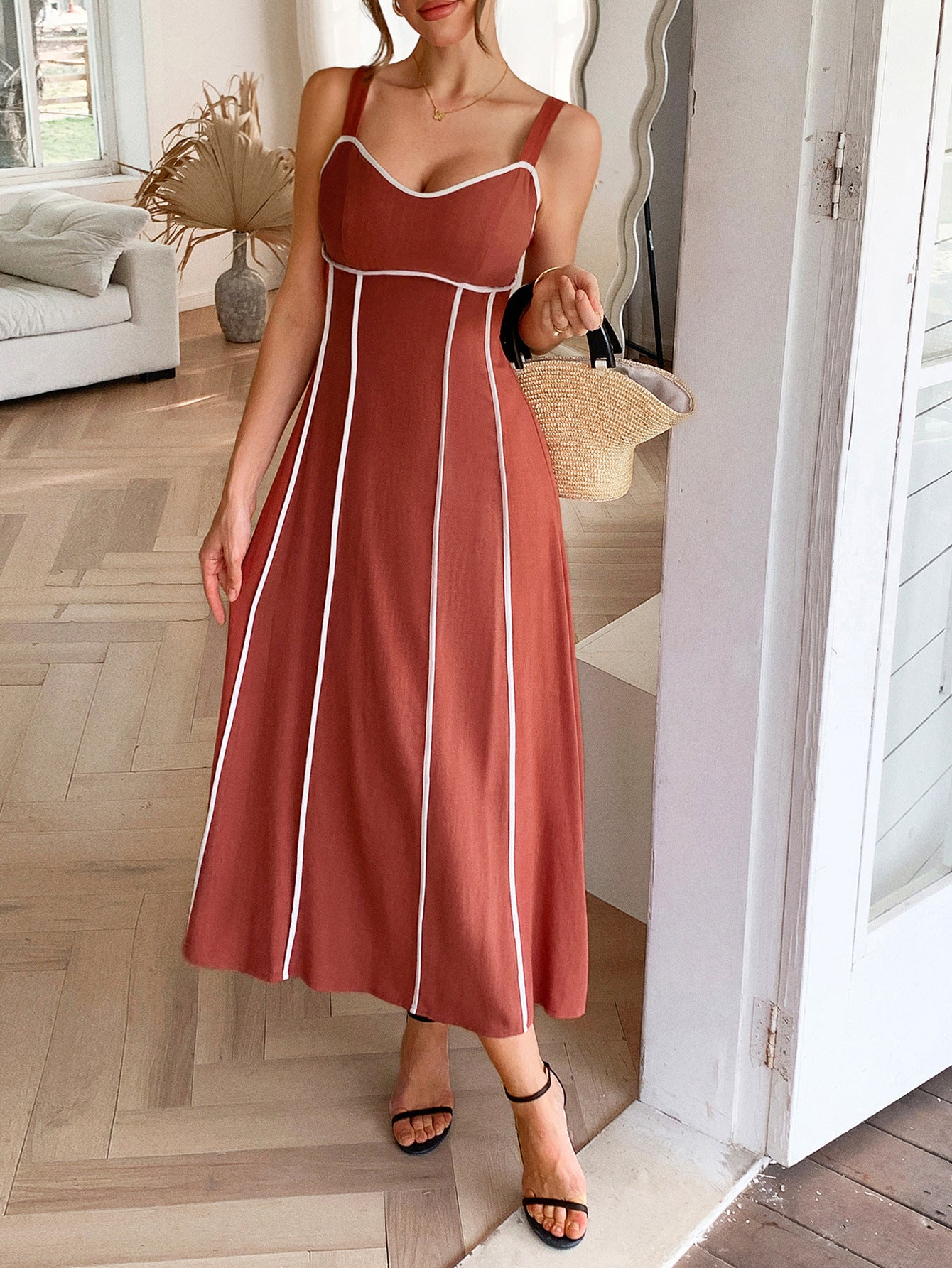 Velvéra Luxe Lined Dress