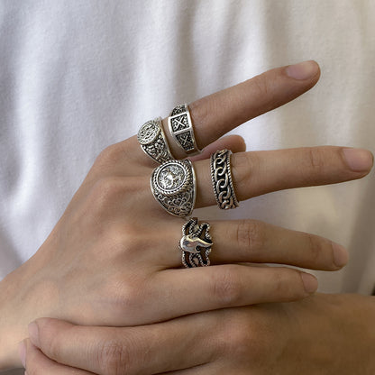 Velouré Sovereign Ring Set