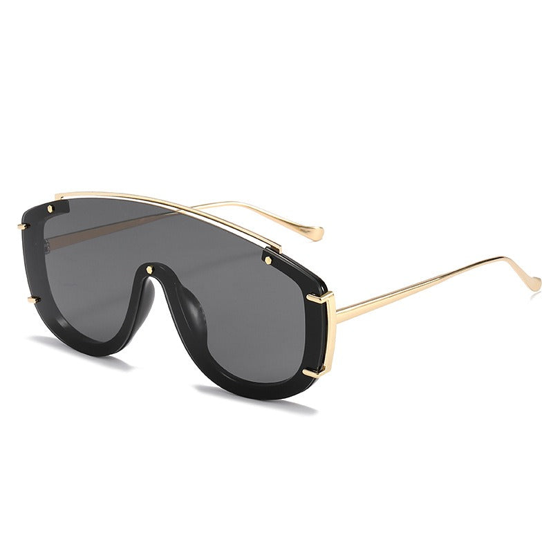 Velouré Sport Oversized Sunglasses