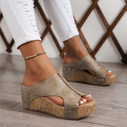 Velvéra Corkstep Wedge